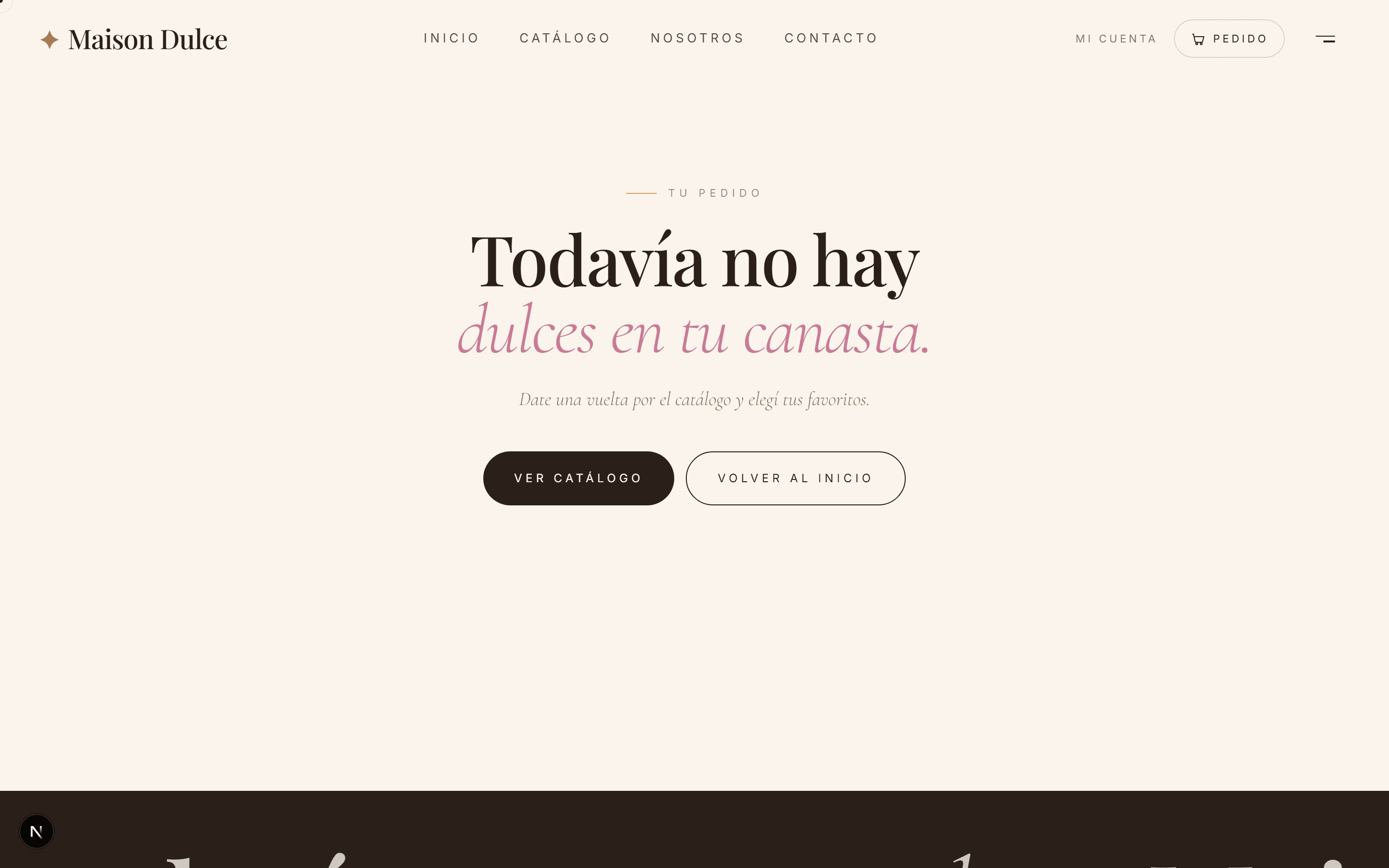 Carrito persistente con resumen y CTA a checkout.