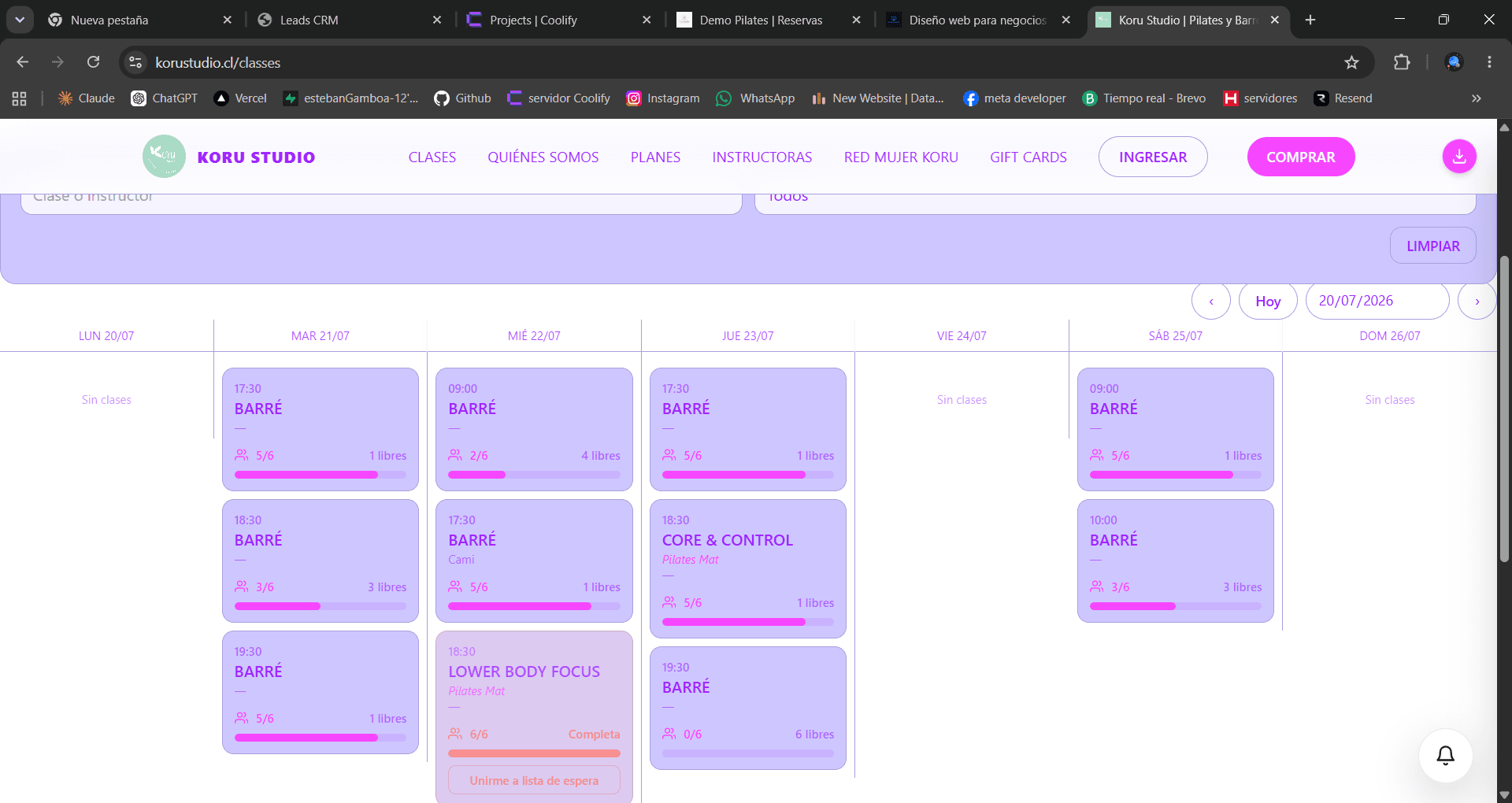 Calendario semanal de reservas para un estudio de pilates